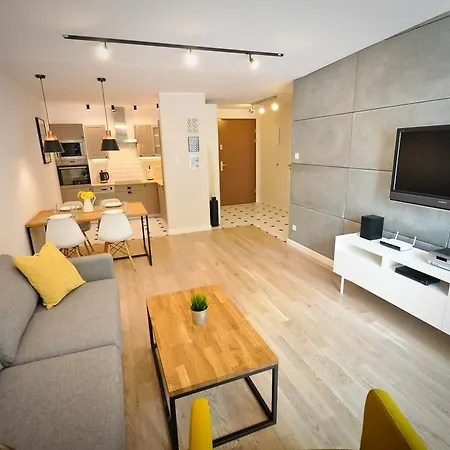 Unique Aquarius Ii * Сопот